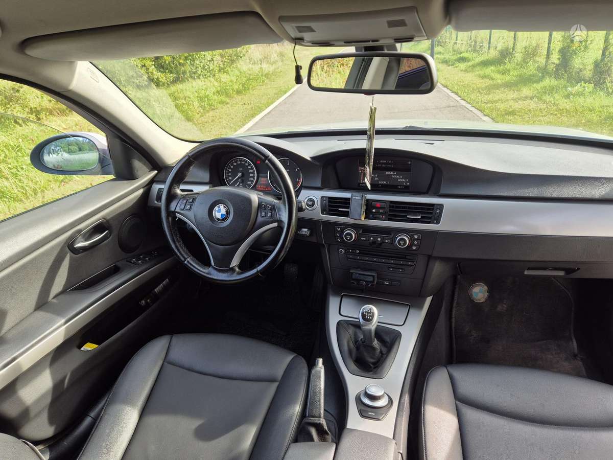 BMW 318, 2.0 l., wagon