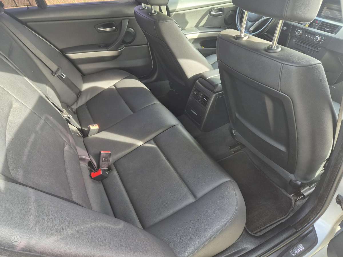 BMW 318 - 12