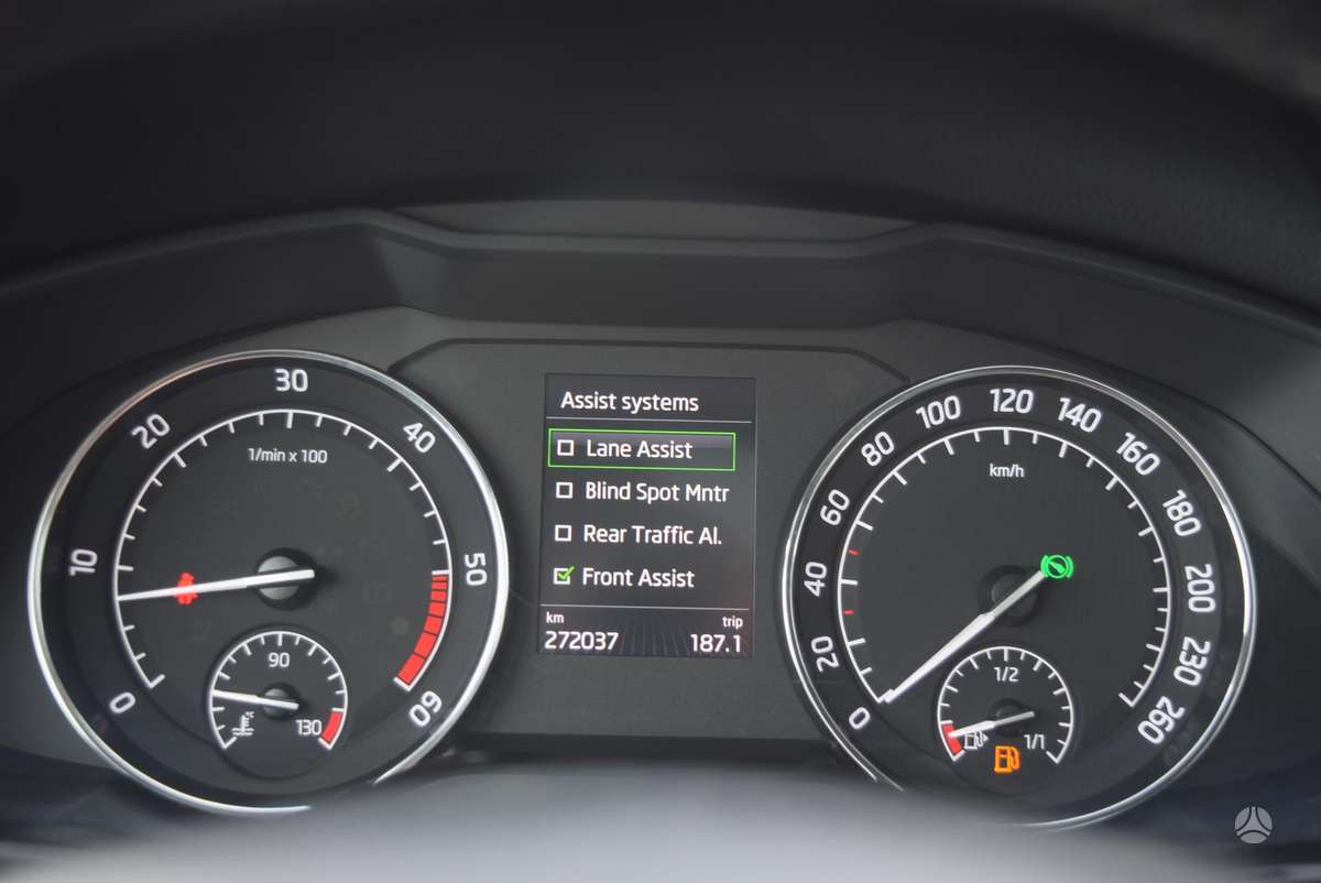 Skoda Superb, 1.6 l., Универсал