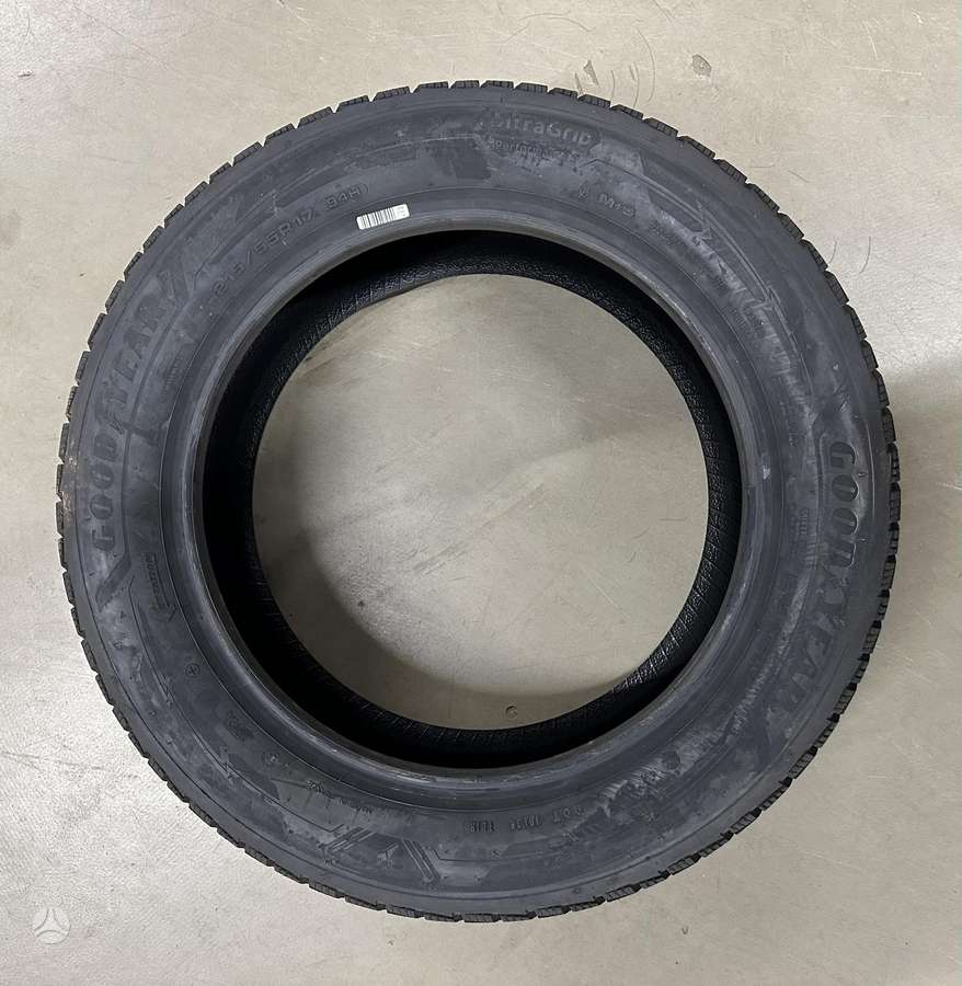 Goodyear UltraGrip Performance 3, winter 215/55 R17