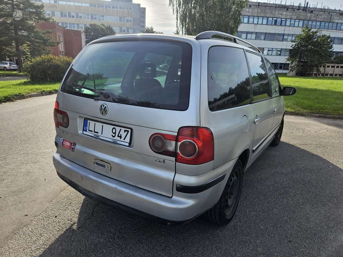 Volkswagen Sharan - 2