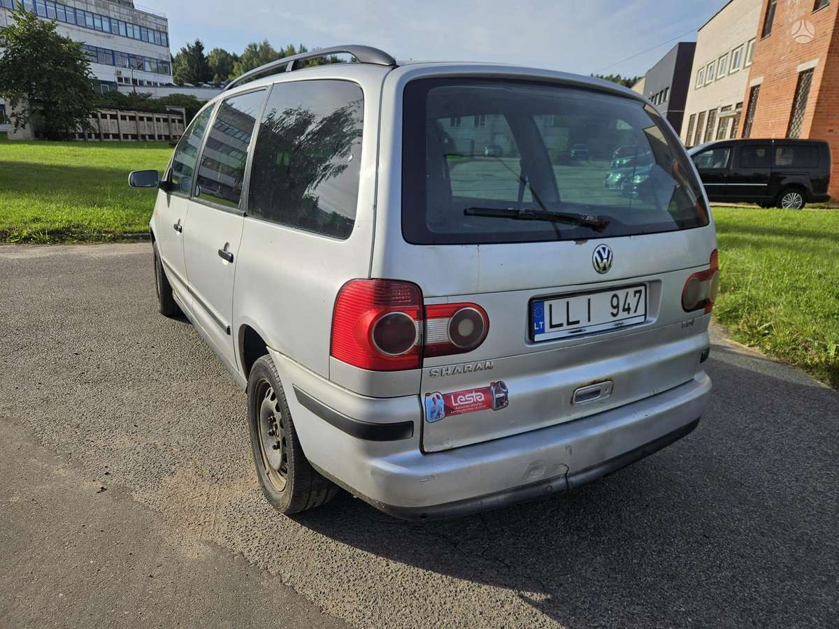 Volkswagen Sharan - 3