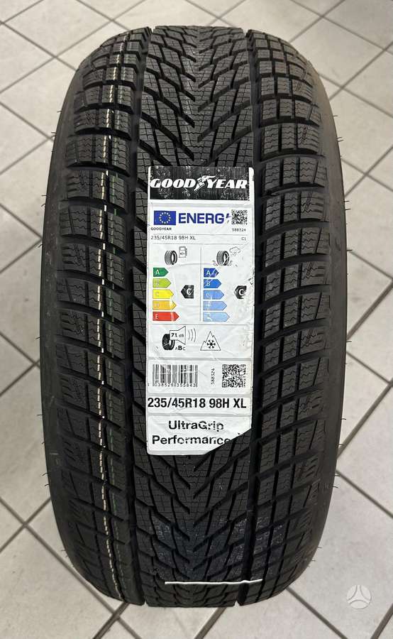 Goodyear UltraGrip Performance 3, žieminės 235/45 R18