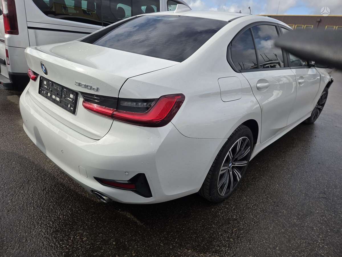 BMW 320, 2.0 l., Седан