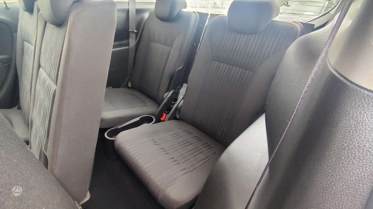 Opel Zafira - 11