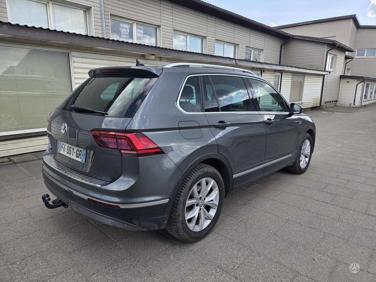 Volkswagen Tiguan - 4