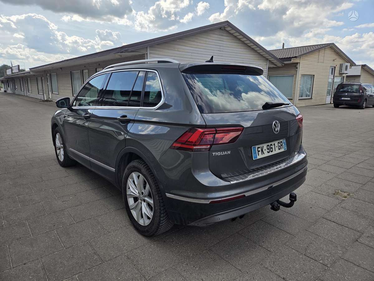 Volkswagen Tiguan - 6