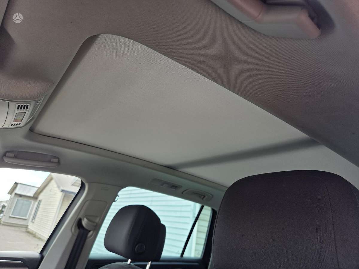 Volkswagen Tiguan - 7
