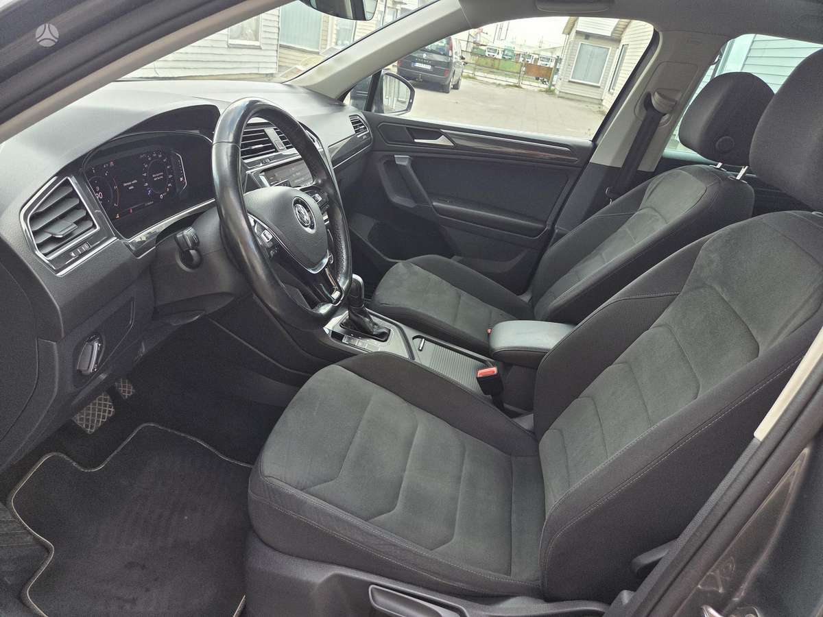 Volkswagen Tiguan - 9