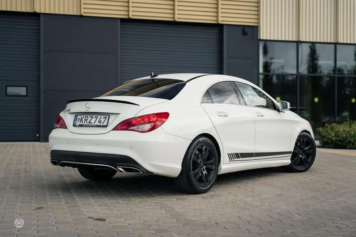 Mercedes-Benz CLA250 - 4