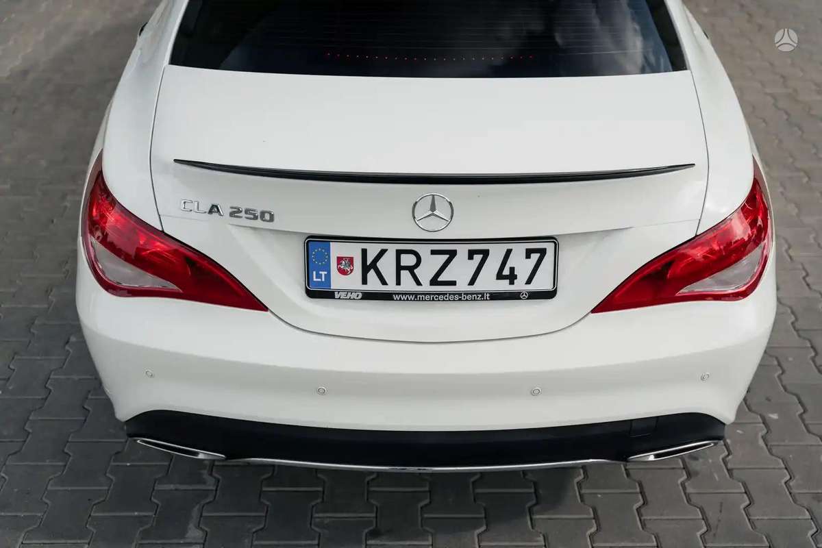 Mercedes-Benz CLA250 - 11