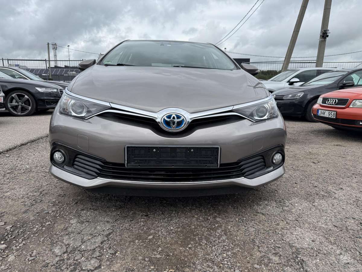Toyota Auris - 2