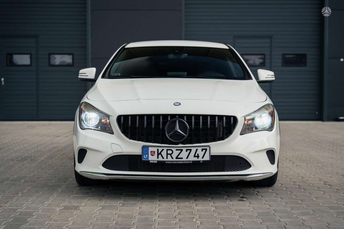 Mercedes-Benz CLA250 - 2