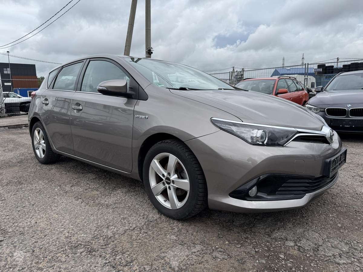 Toyota Auris - 3