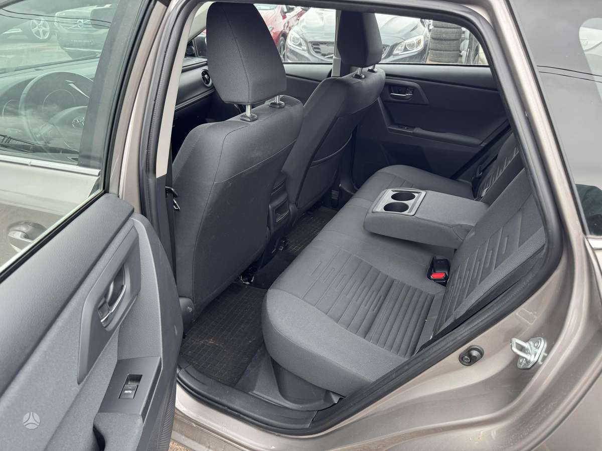 Toyota Auris - 9