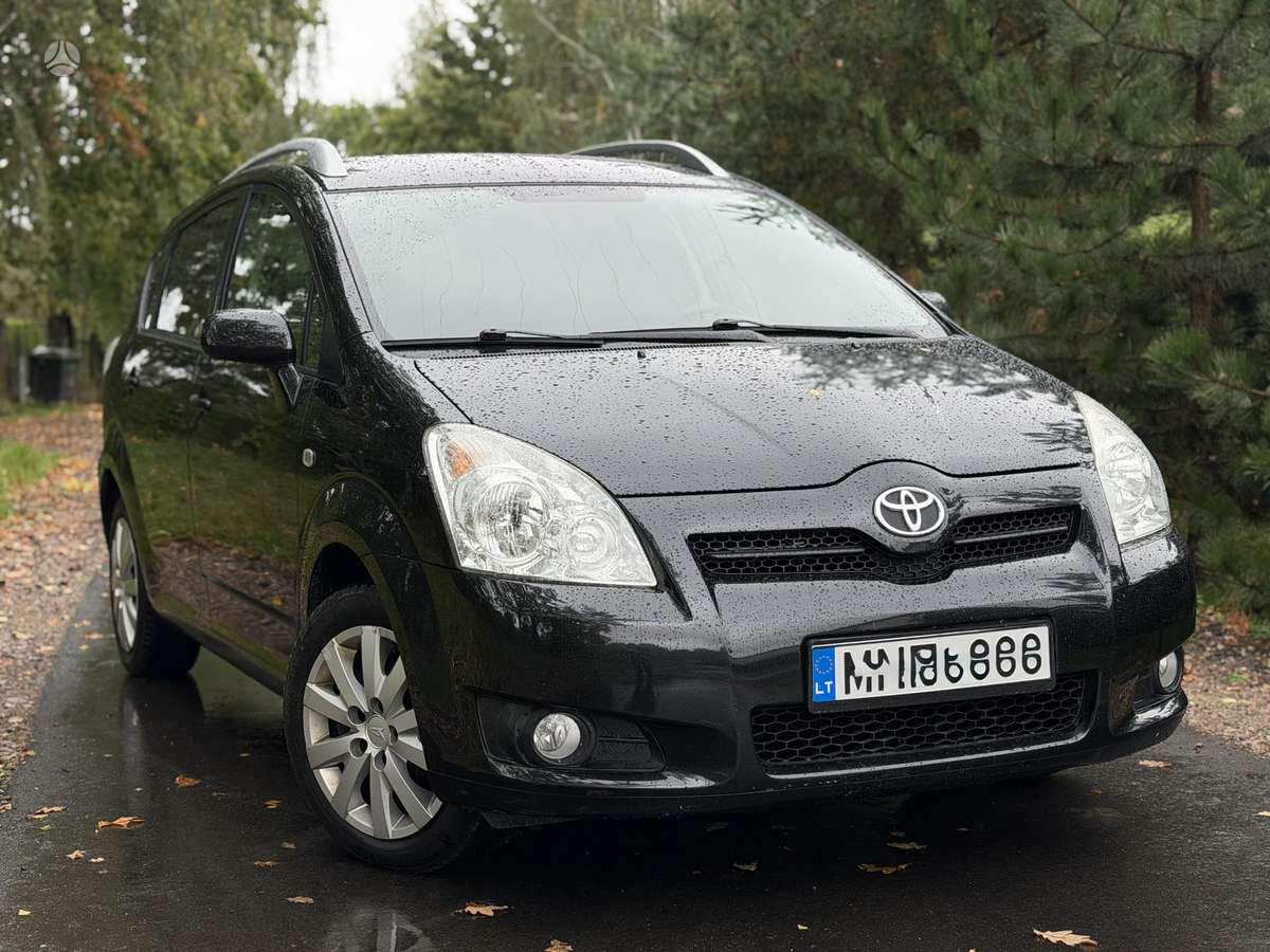 Toyota Corolla Verso - 1