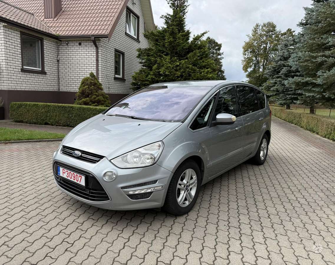 Ford S-MAX - 1