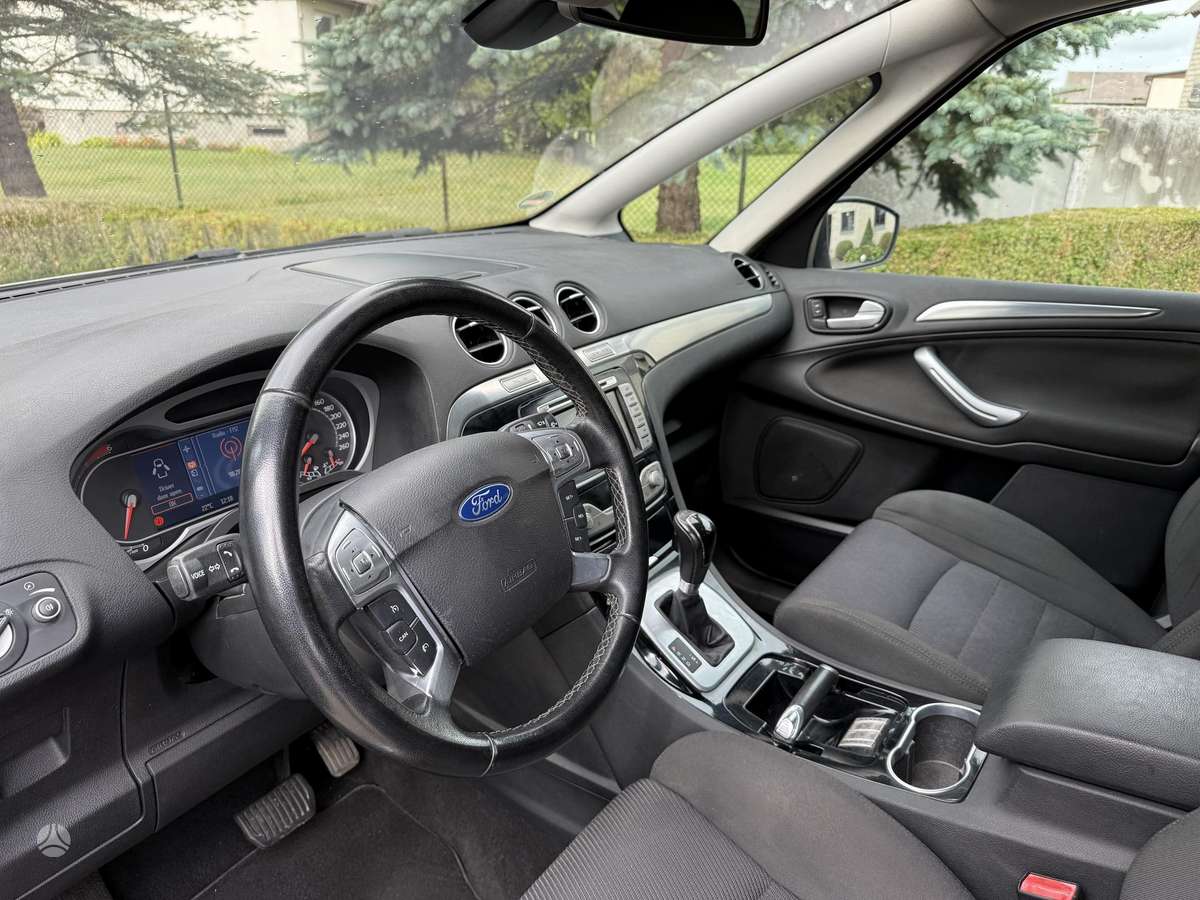 Ford S-MAX - 7