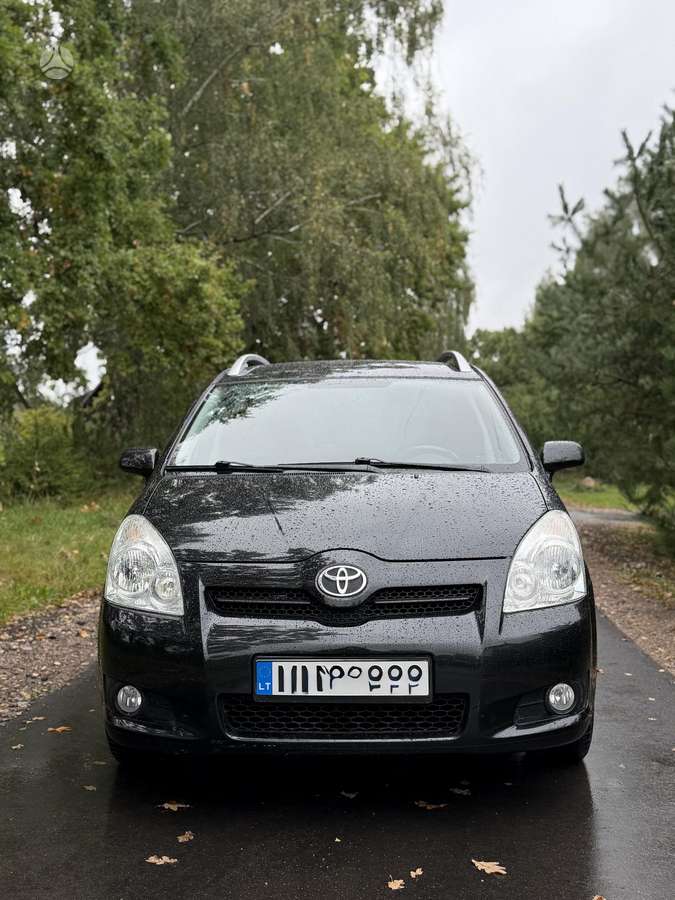 Toyota Corolla Verso - 5