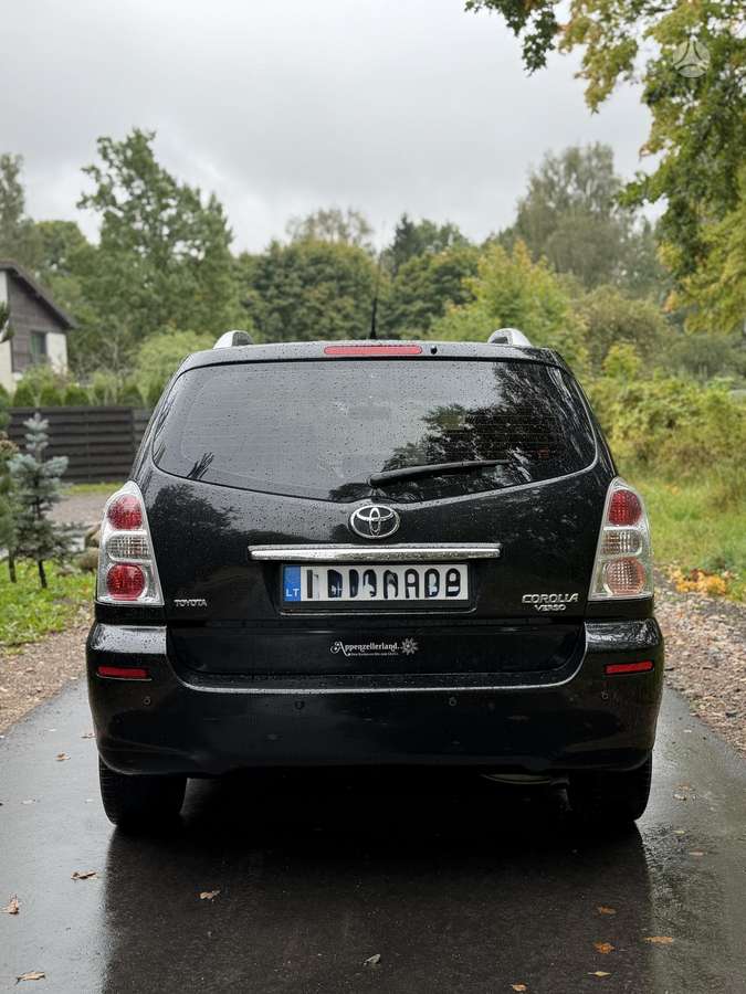 Toyota Corolla Verso - 6