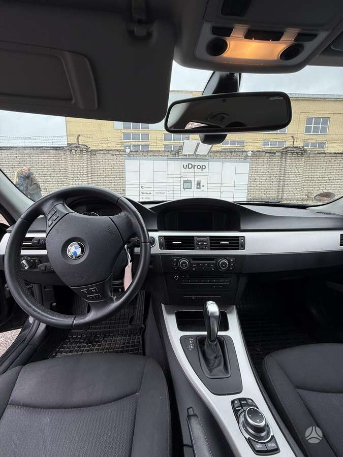 BMW 320 - 4