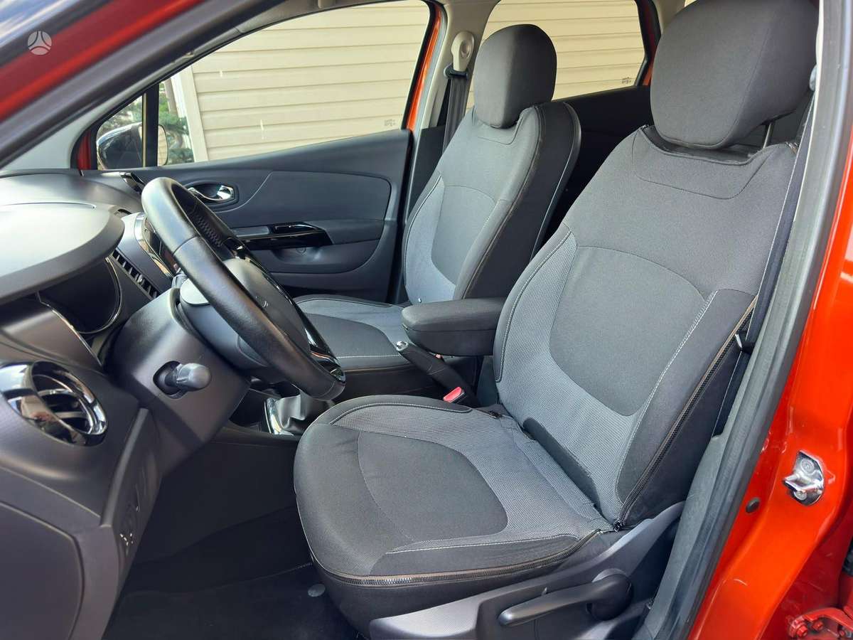 Renault Captur, 1.5 l., off-road / crossover