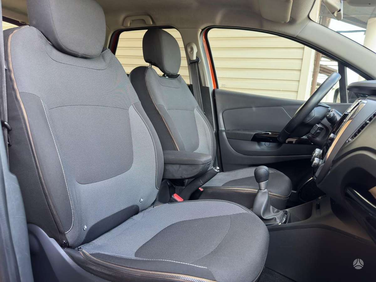 Renault Captur, 1.5 l., Внедорожник / Кроссовер