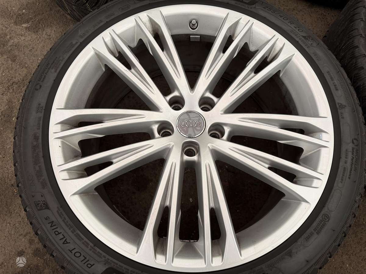 Audi A7, light alloy, R20
