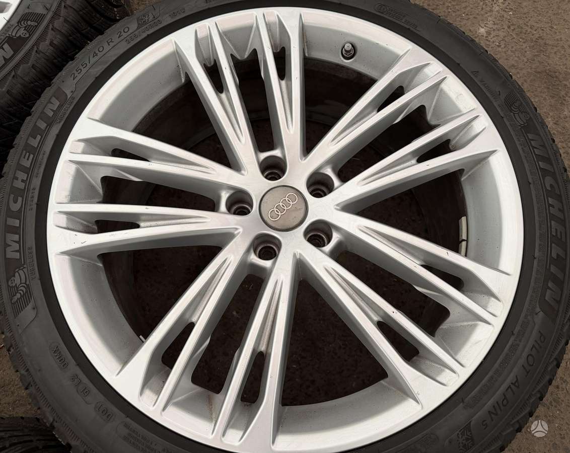 Audi A7, light alloy, R20