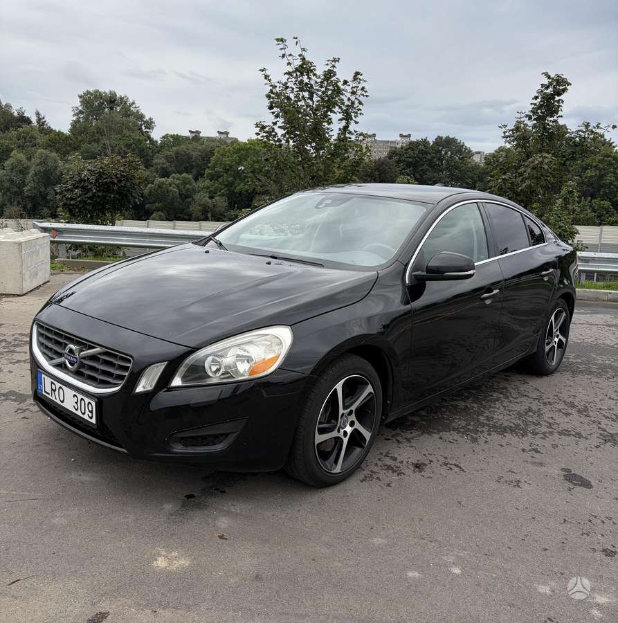 Volvo S60 - 3
