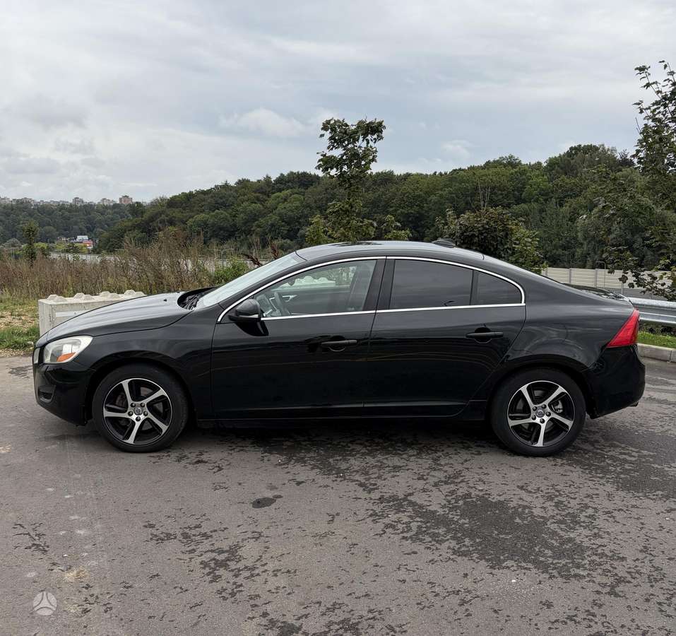 Volvo S60 - 4