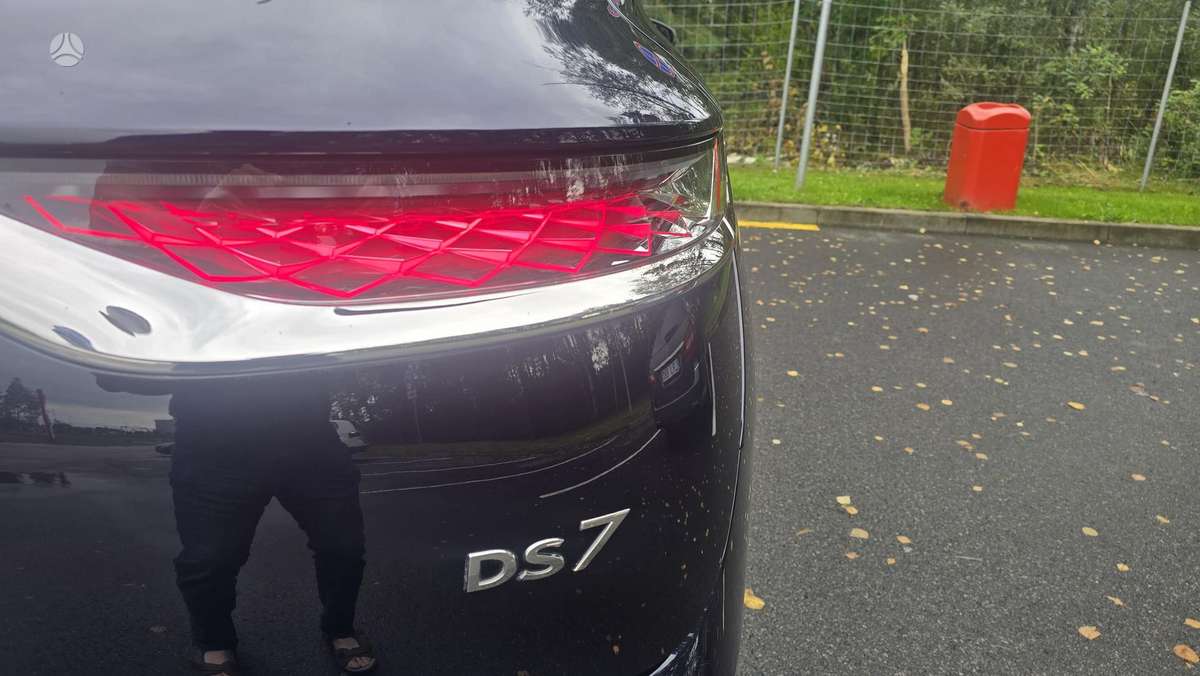 DS Automobiles DS7 Crossback - 8