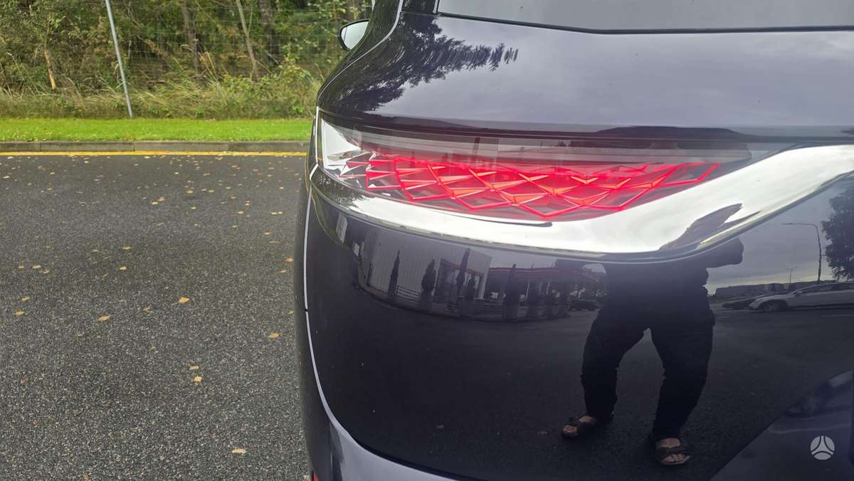 DS Automobiles DS7 Crossback - 9