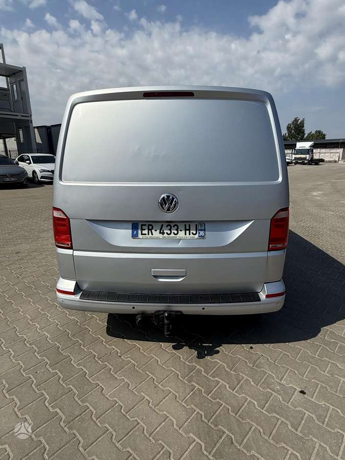 Volkswagen Transporter - 8