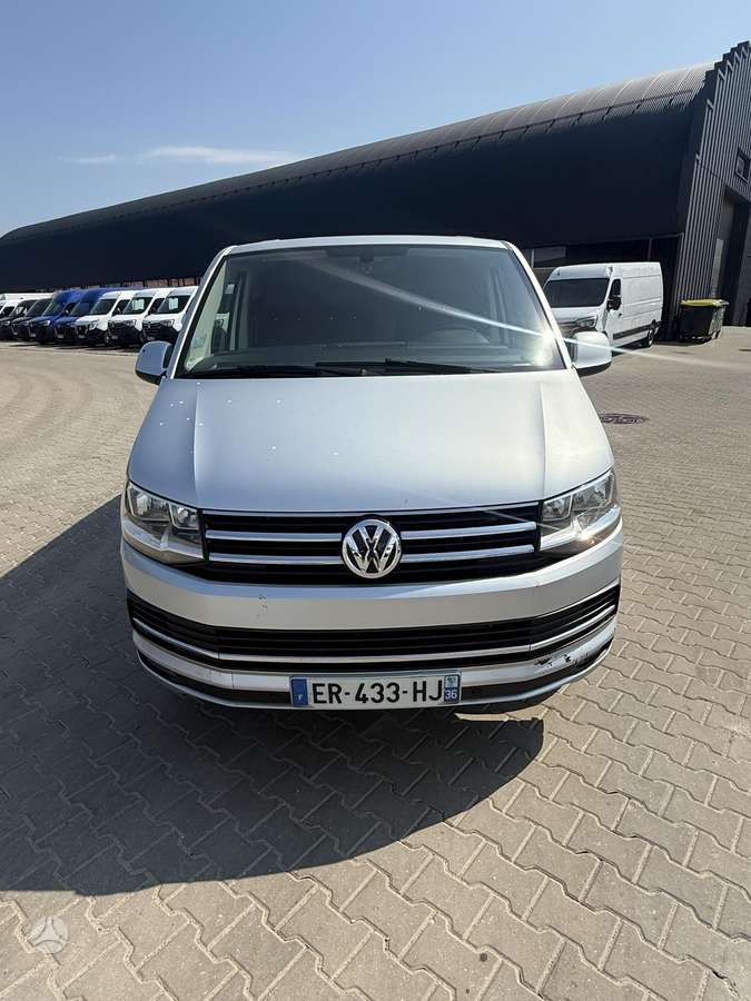 Volkswagen Transporter - 1