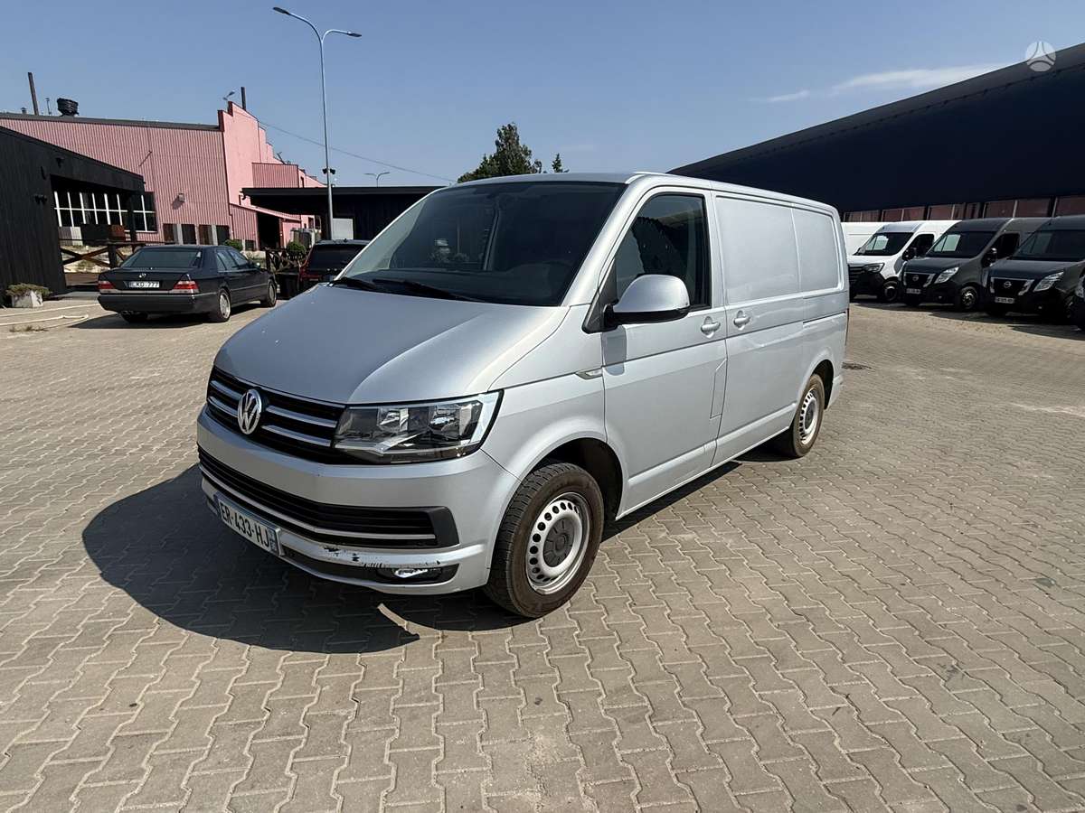 Volkswagen Transporter - 2