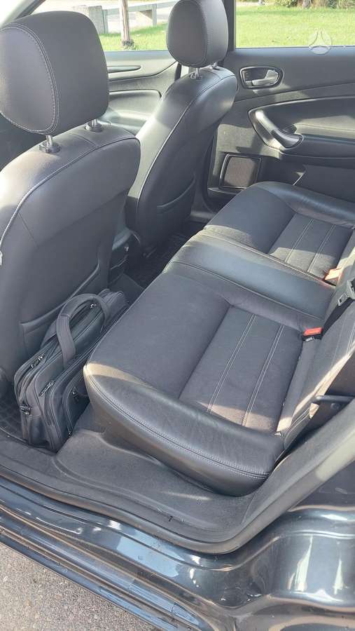 Ford Mondeo - 8
