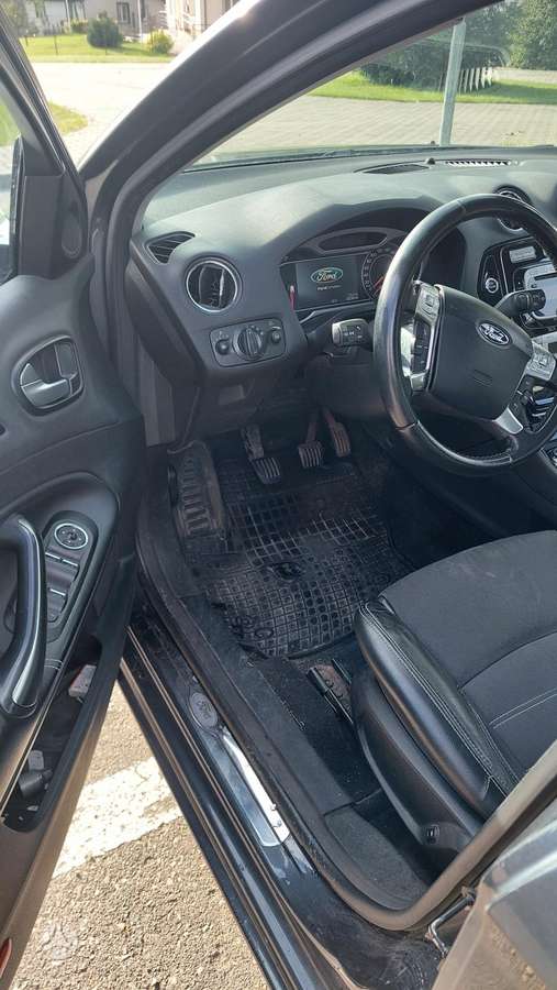 Ford Mondeo - 9