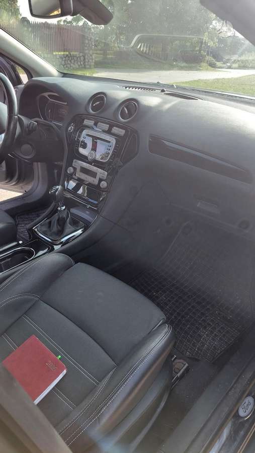 Ford Mondeo - 10