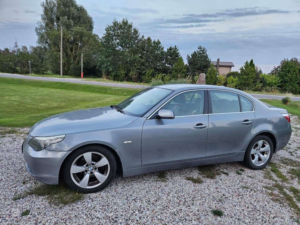 BMW 520 - 1