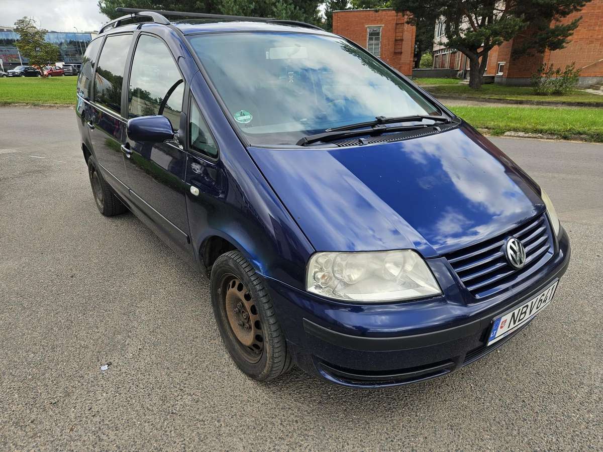 Volkswagen Sharan - 3