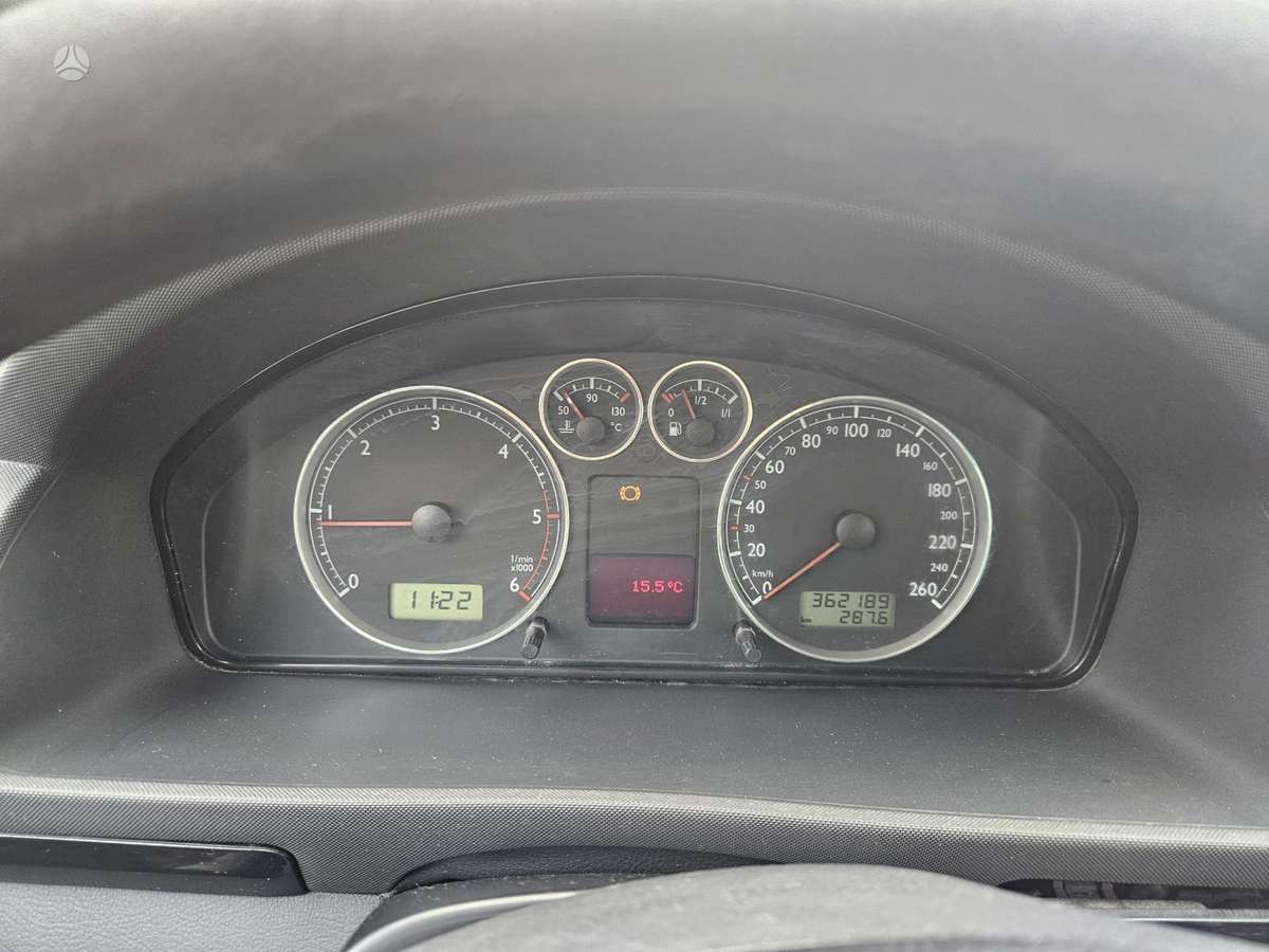 Volkswagen Sharan - 8