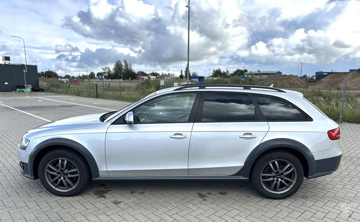 Audi A4 allroad, 3.0 l., universalas