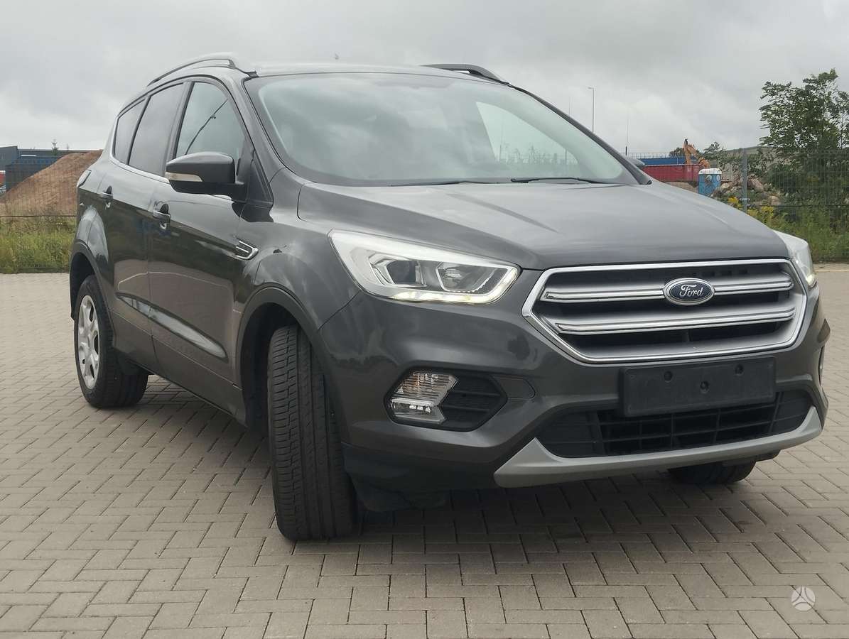 Ford Kuga - 1