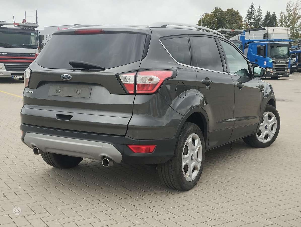 Ford Kuga - 3
