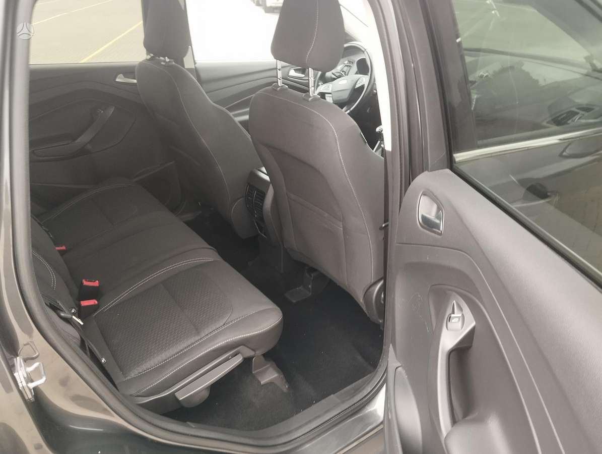 Ford Kuga - 8