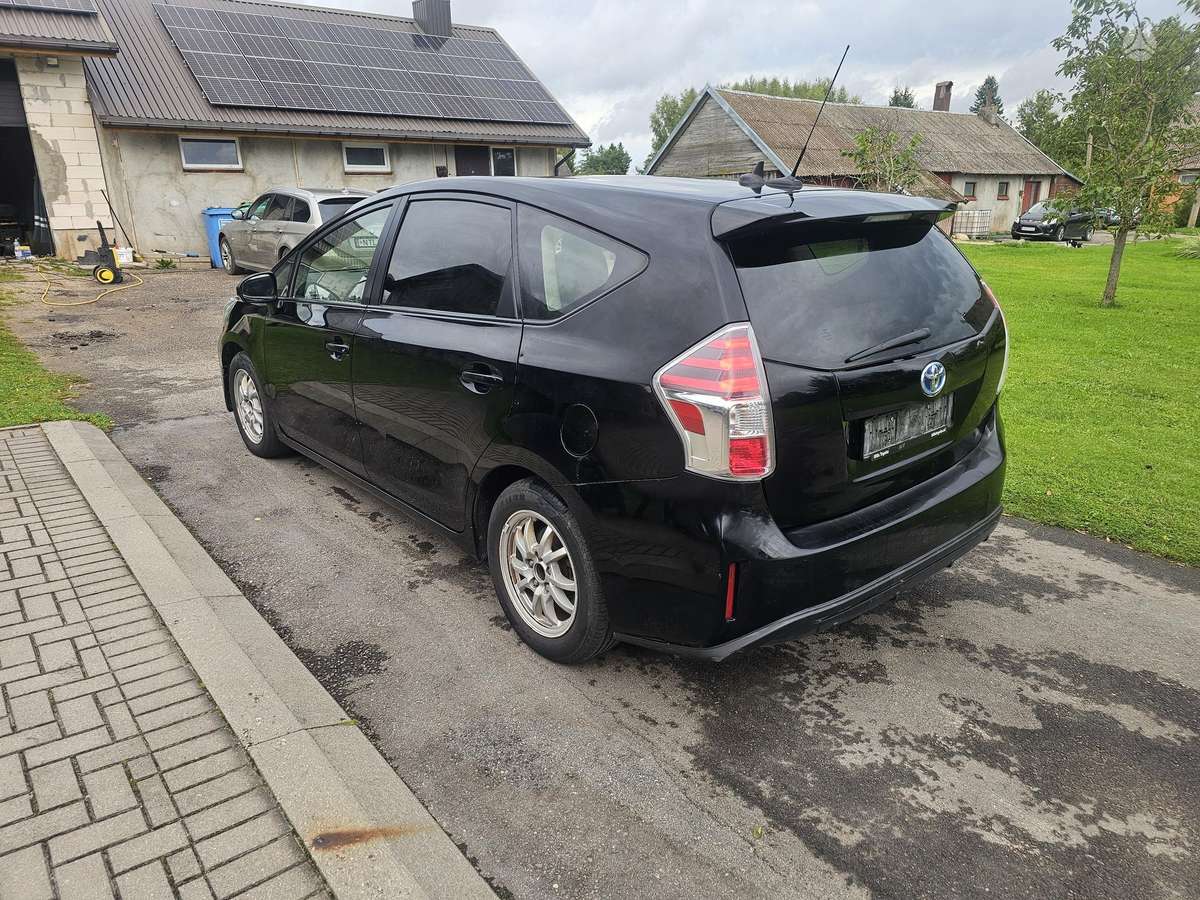 Toyota Prius+ - 3