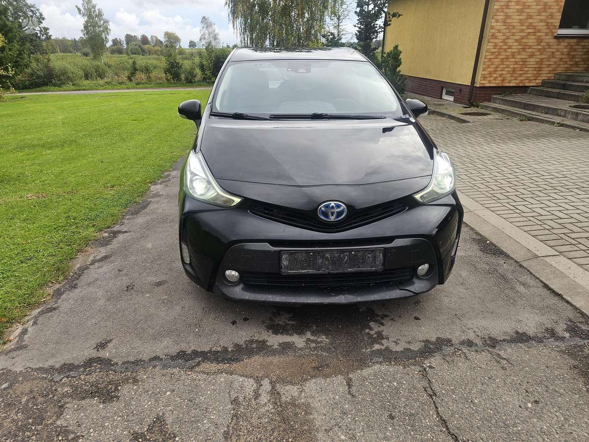 Toyota Prius+ - 6