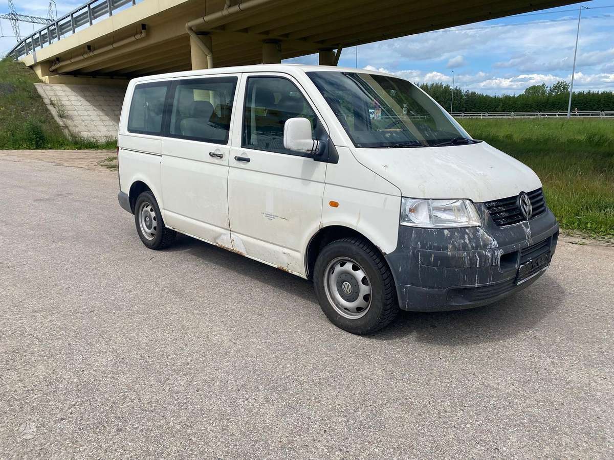 Volkswagen Transporter - 2