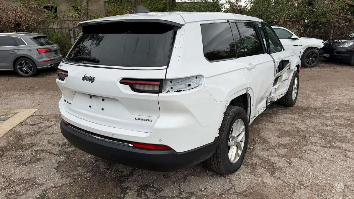 Jeep Grand Cherokee - 5